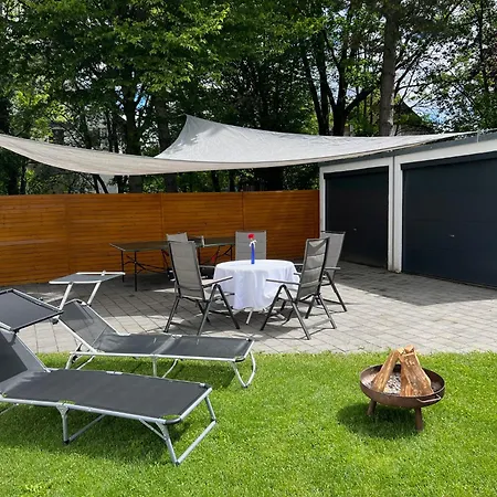 Ruhige Nahe Zentrum U Messe Apartment *
